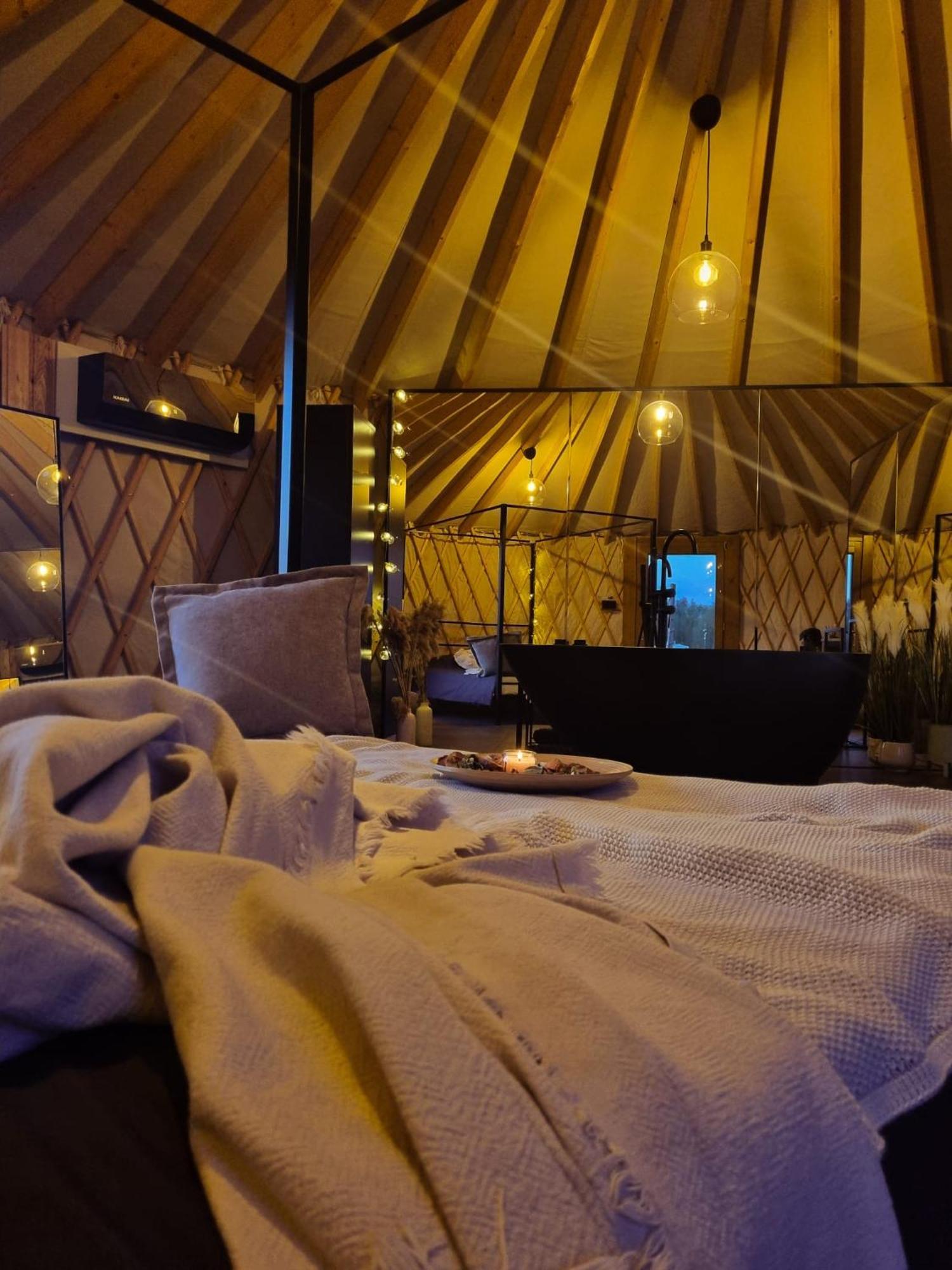Jurty Glamping Otel Gostynin Dış mekan fotoğraf